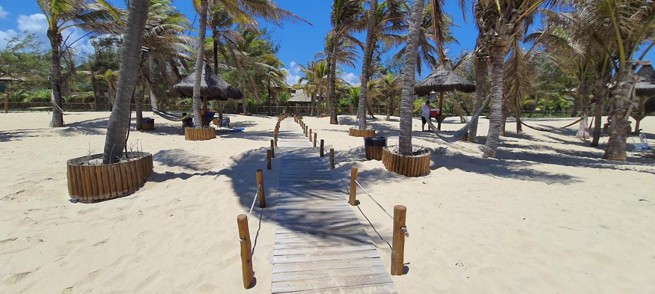 Paraiso Frente Mar!! 04 Pessoas-Pe Na Areia Vg Sun Cumbuco-Hidro, Sauna, Academia, Piscina,Cozinha Completa, Wifi, Parquinho Infantil エクステリア 写真